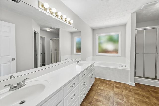 429 Blue Creek Lane, Loganville, GA 30052