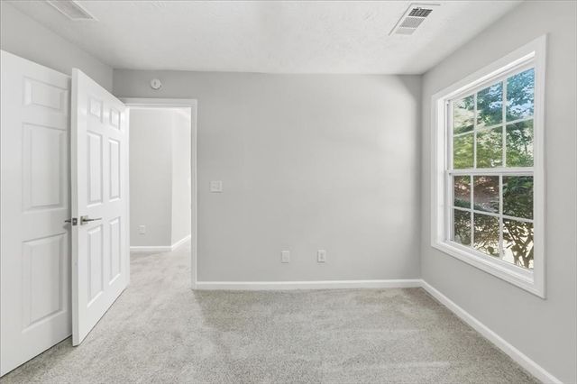 429 Blue Creek Lane, Loganville, GA 30052