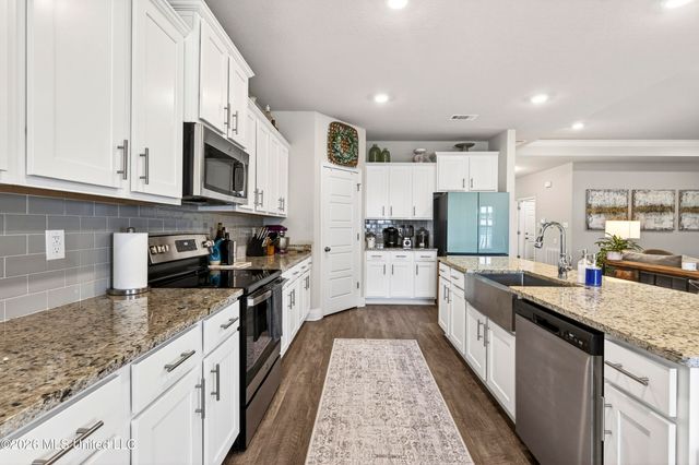 11648 Talla Drive, Ocean Springs, MS 39564