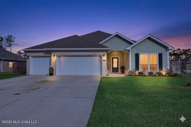 11648 Talla Drive, Ocean Springs, MS 39564