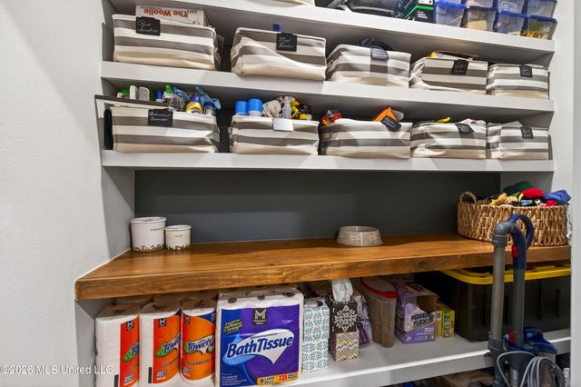 11648 Talla Drive, Ocean Springs, MS 39564