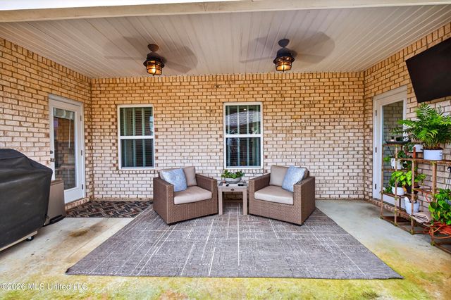 11648 Talla Drive, Ocean Springs, MS 39564