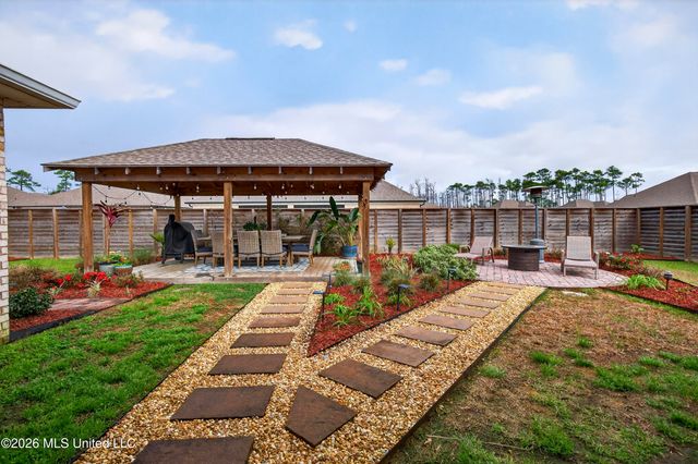 11648 Talla Drive, Ocean Springs, MS 39564