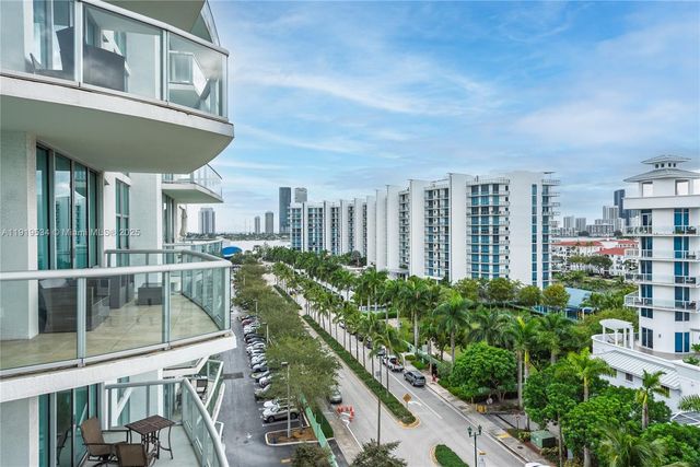 3131 NE 188th St 2-909, Aventura, FL 33180