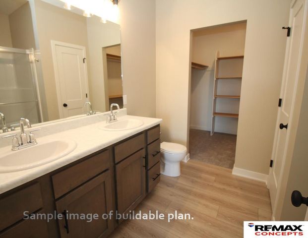 975 W Avondale Street, Lincoln, NE 68523