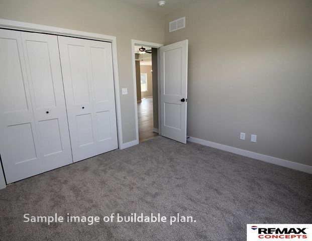 975 W Avondale Street, Lincoln, NE 68523