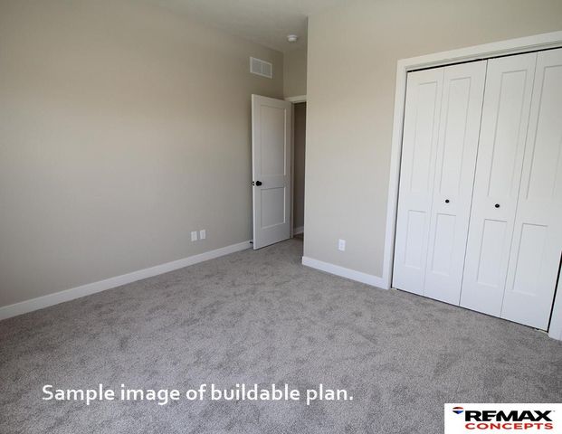 975 W Avondale Street, Lincoln, NE 68523
