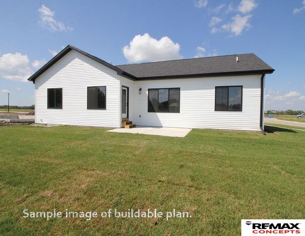 975 W Avondale Street, Lincoln, NE 68523