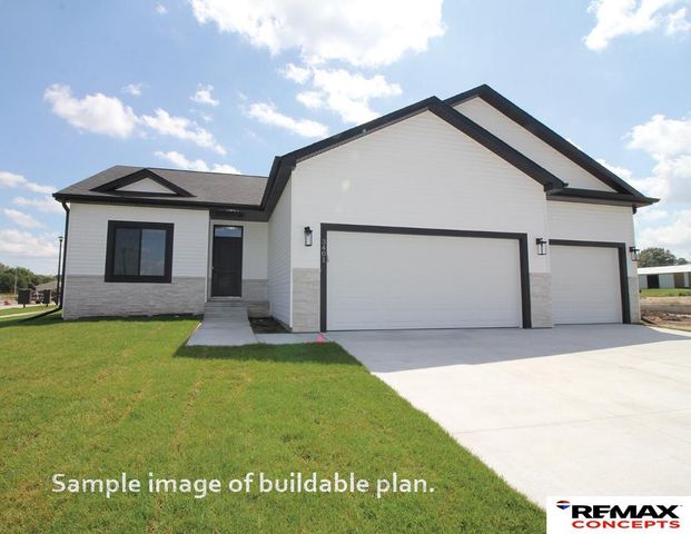 975 W Avondale Street, Lincoln, NE 68523
