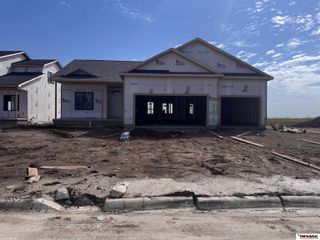 975 W Avondale Street, Lincoln, NE 68523