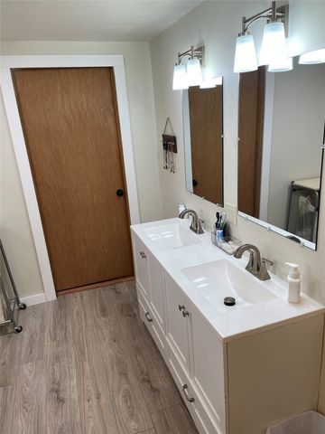 1219 Spencer Street, Grinnell, IA 50112