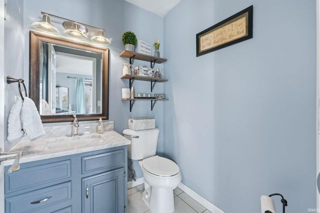 8916 Spring Forest Drive, Fort Wayne, IN 46804