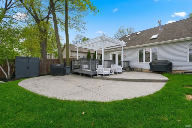 8916 Spring Forest Drive, Fort Wayne, IN 46804