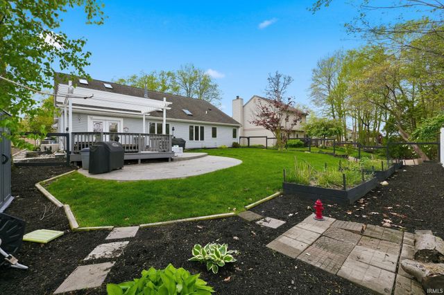 8916 Spring Forest Drive, Fort Wayne, IN 46804