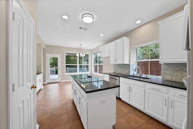 9316 Western Trail, Irving, TX 75063