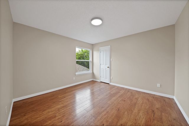 9316 Western Trail, Irving, TX 75063