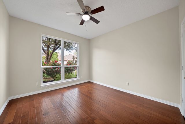 9316 Western Trail, Irving, TX 75063