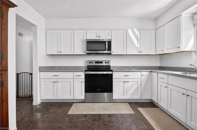 997 Culver LN, Virginia Beach, VA 23454
