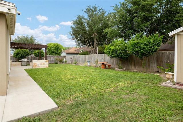 717 N Park Place Drive, Weslaco, TX 78599