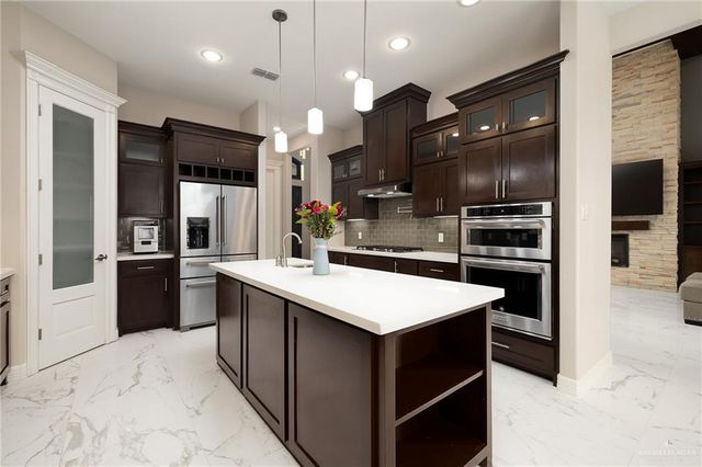 717 N Park Place Drive, Weslaco, TX 78599