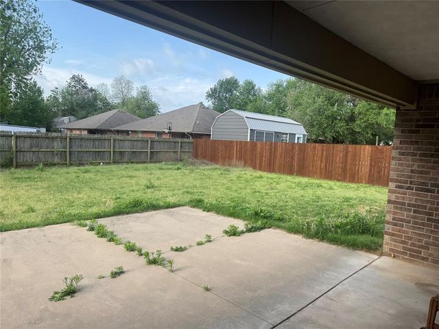 414 E Kirk Street, Perkins, OK 74059