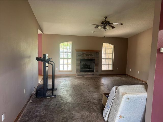 414 E Kirk Street, Perkins, OK 74059
