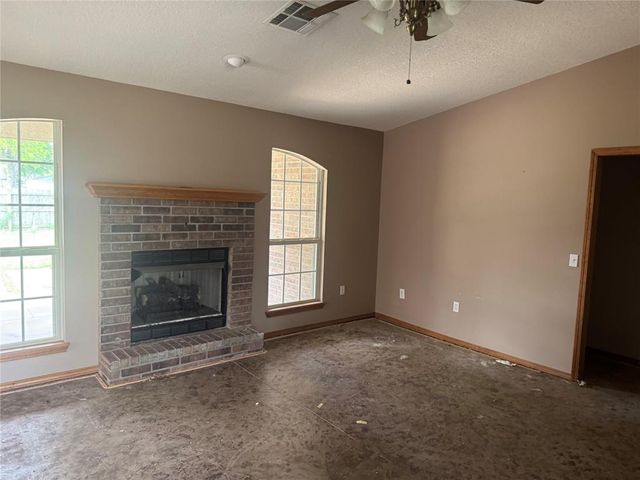 414 E Kirk Street, Perkins, OK 74059