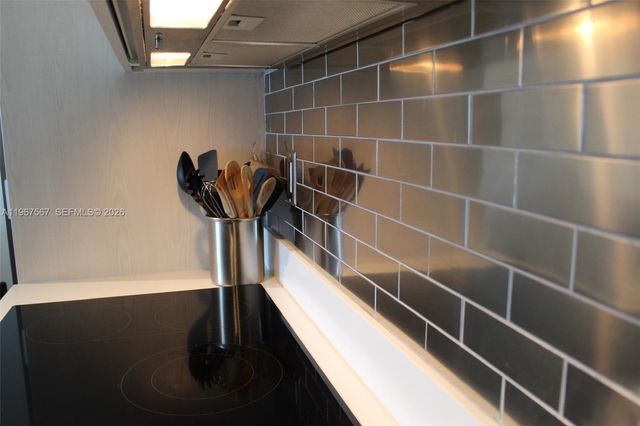 501 NE 31st St 2705, Miami, FL 33137