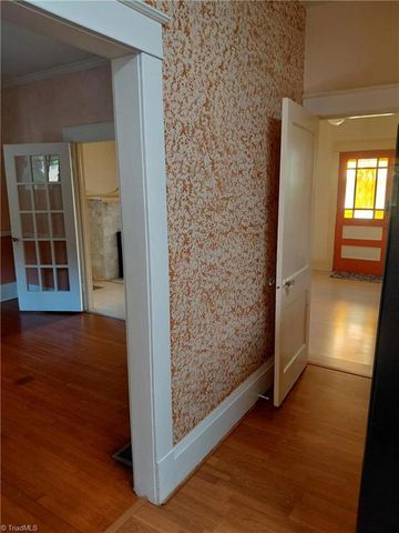 609 Joyner Street, Greensboro, NC 27403