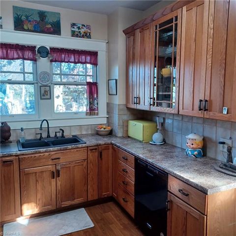609 Joyner Street, Greensboro, NC 27403