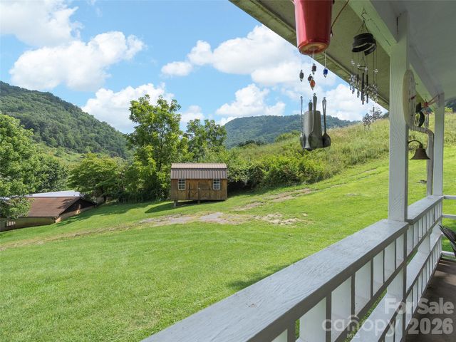 46 Trevor Court, Clyde, NC 28721