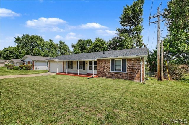 3080 Shackelford Road, Florissant, MO 63031