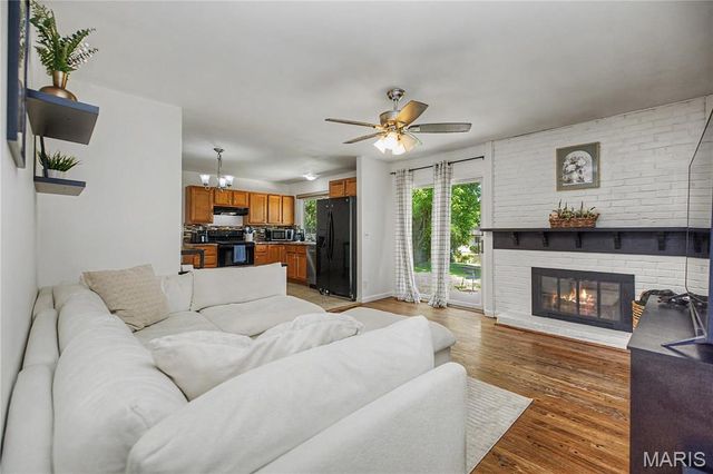3080 Shackelford Road, Florissant, MO 63031