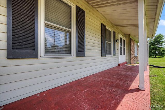3080 Shackelford Road, Florissant, MO 63031