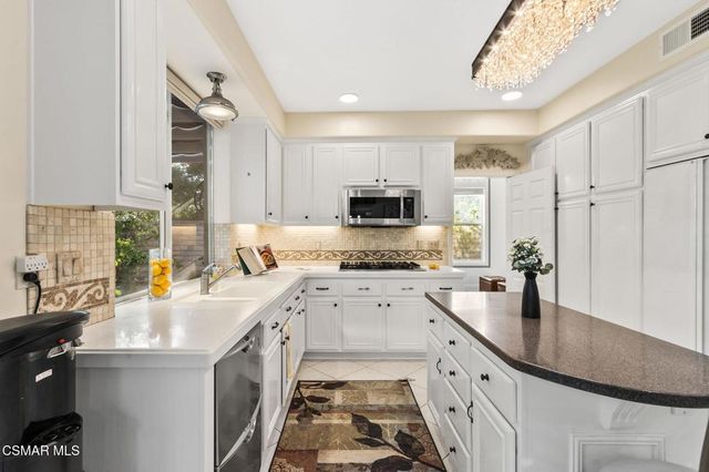 15606 Harte Lane, Moorpark, CA 93021