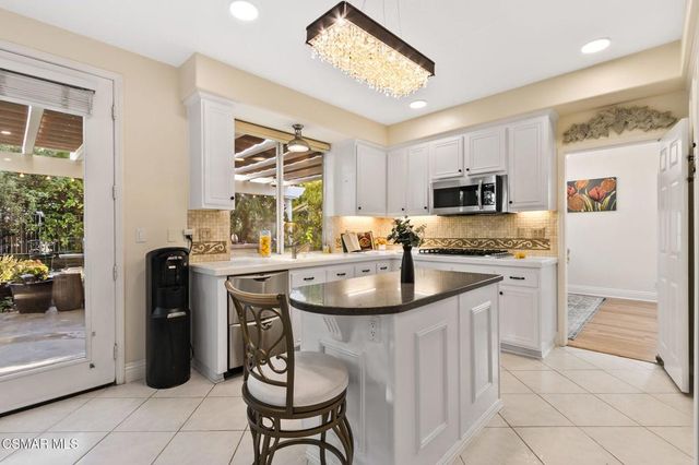 15606 Harte Lane, Moorpark, CA 93021