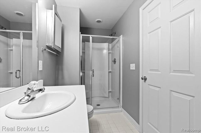 1546 Devon Lane, Troy, MI 48084