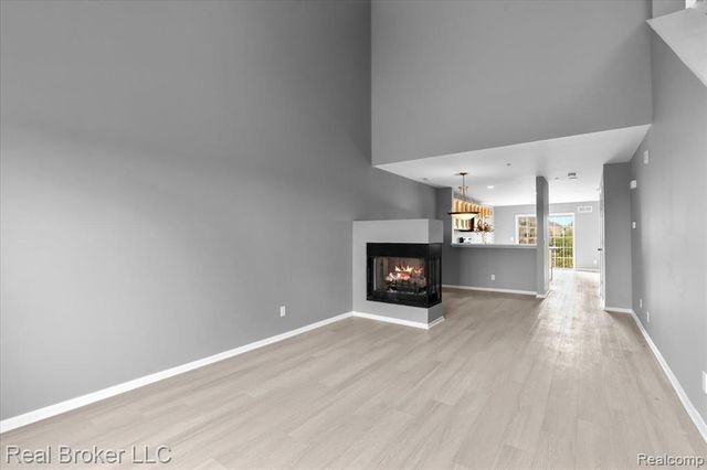 1546 Devon Lane, Troy, MI 48084