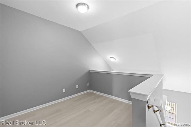 1546 Devon Lane, Troy, MI 48084