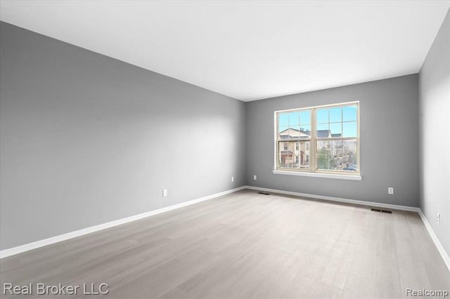 1546 Devon Lane, Troy, MI 48084