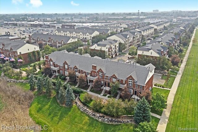 1546 Devon Lane, Troy, MI 48084