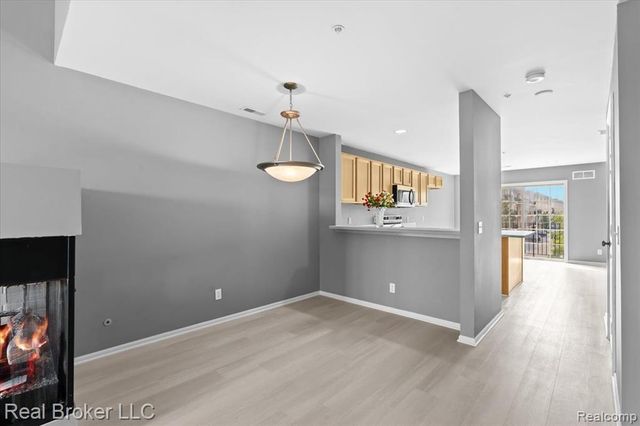 1546 Devon Lane, Troy, MI 48084