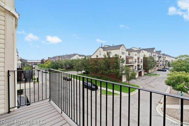 1546 Devon Lane, Troy, MI 48084