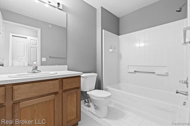 1546 Devon Lane, Troy, MI 48084