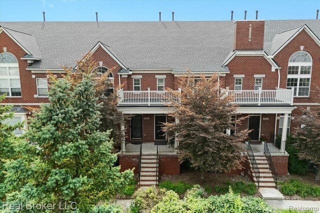 1546 Devon Lane, Troy, MI 48084