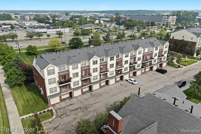 1546 Devon Lane, Troy, MI 48084