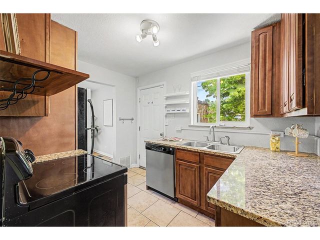 1414 Spruce St, Denver, CO 80220