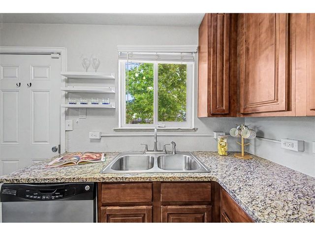 1414 Spruce St, Denver, CO 80220
