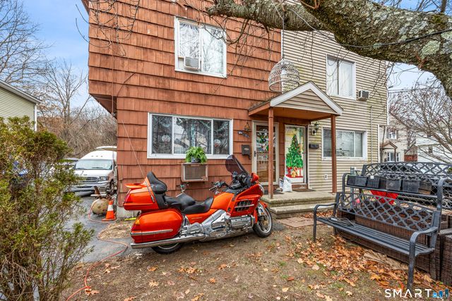 105 Pond Street, Bridgeport, CT 06606