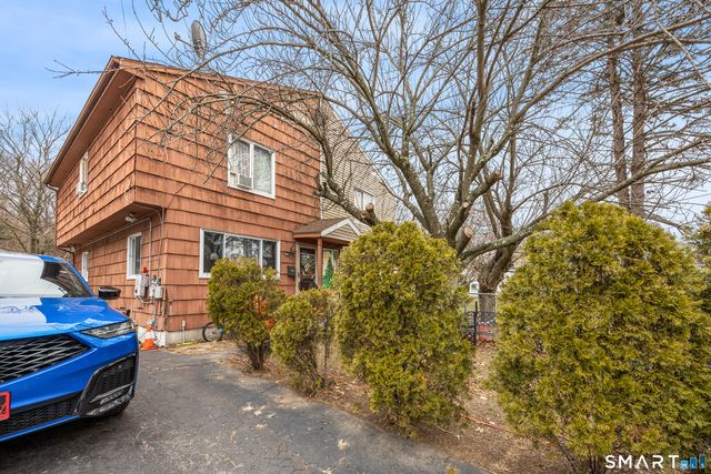 105 Pond Street, Bridgeport, CT 06606